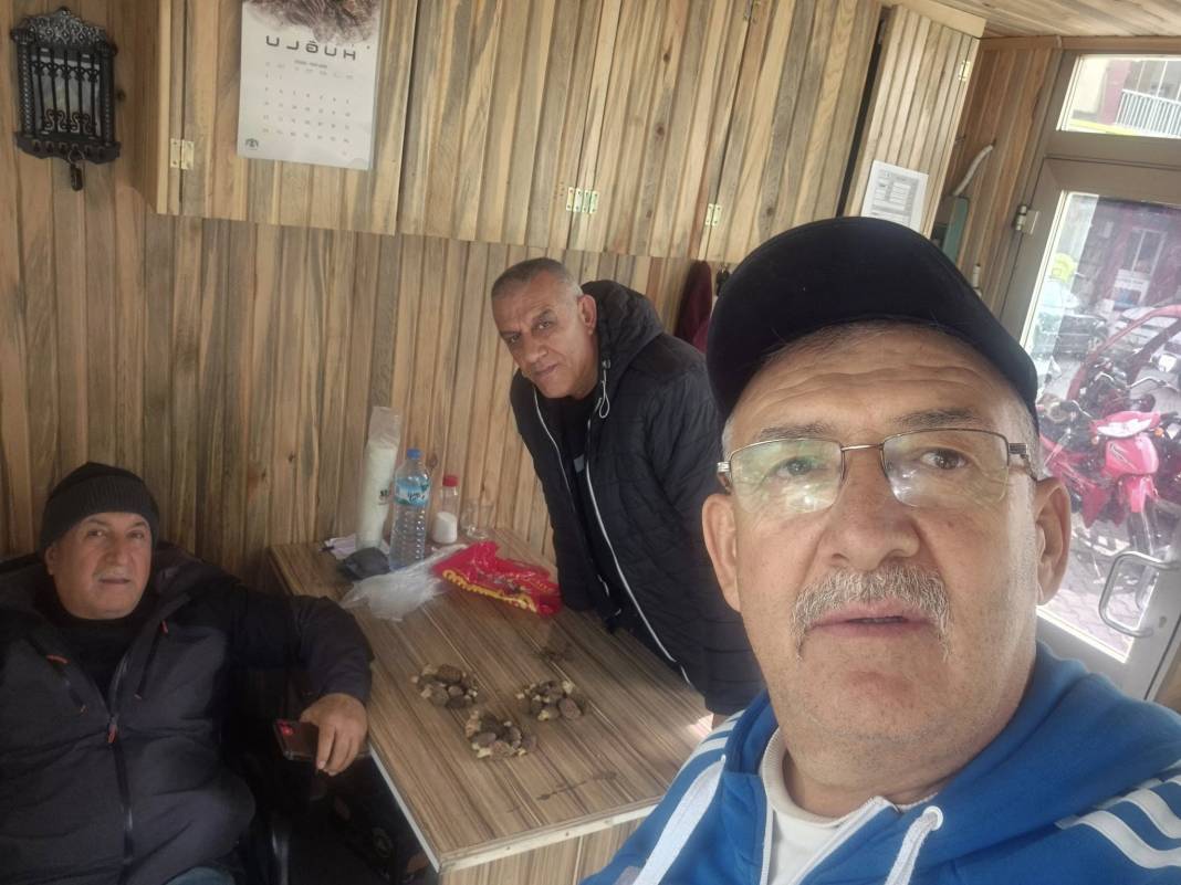 Konya’da kendiliğinden yetişiyor, toplayana kazandırıyor 2